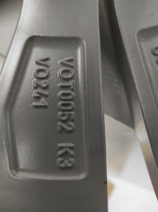 фото №11, Диск vw id3 10a 18 дюймів 7.5j et50 10a071498