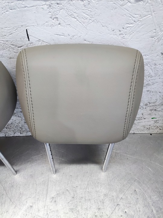 фото №10, Ford mondeo mk5 подголовник сиденья перед светлая кожа левый правые