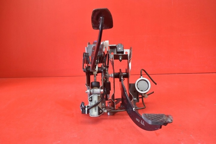 фото №3, Педаль педали тормоз сцепление subaru outback 4 iv 09-12