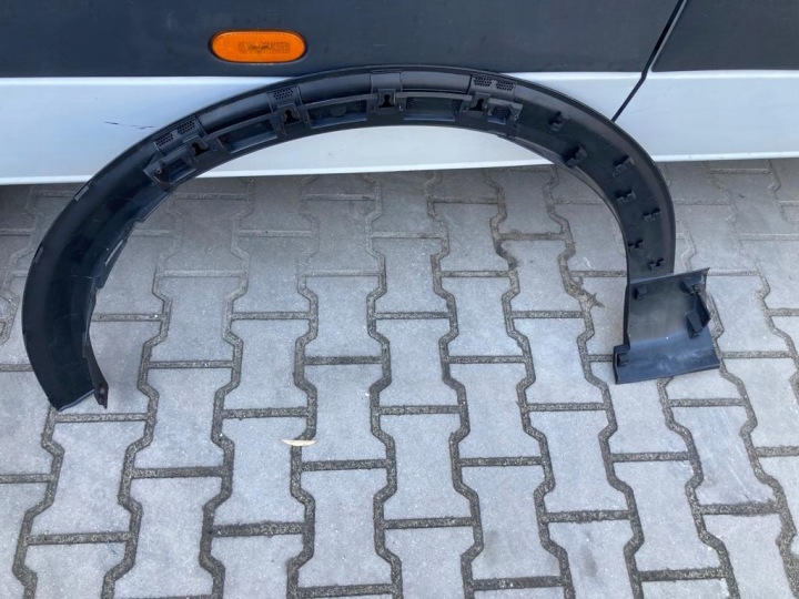 фото №6, Молдинг права перед ford explorer 2020-2023