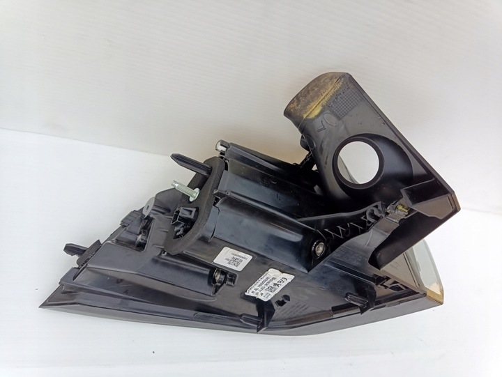 фото №6, Лампа led правий зад peugeot 2008 ii 9838190480