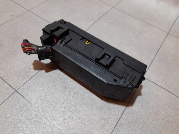 фото №7, Jeep grand cherokee wk 3.0 коробка предохранителей