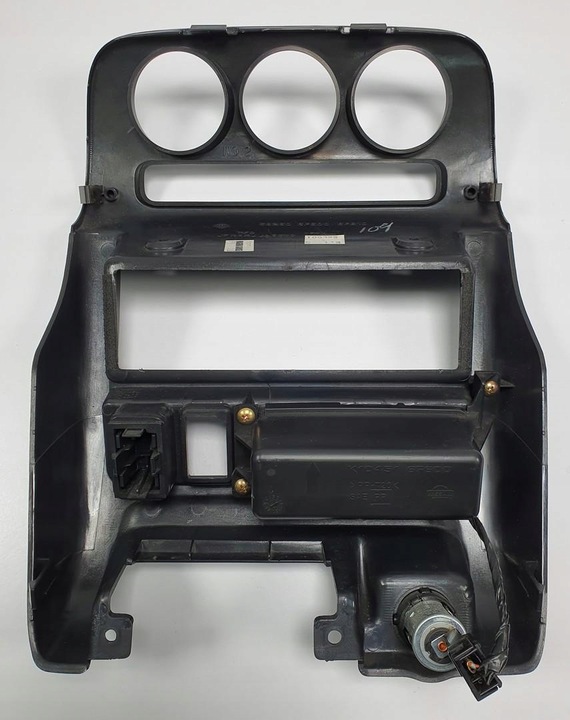 фото №6, Рамка защита воздуховод радио 12v панели консоли nissan micra k11 682606f600