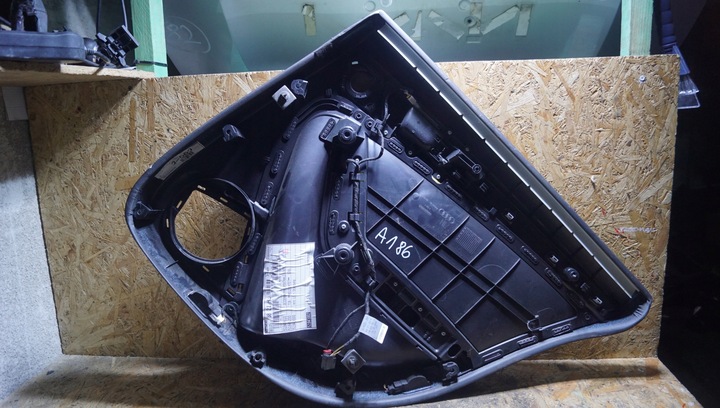 фото №10, Боковина двері лівий зад audi a5 s5 8t шкіра