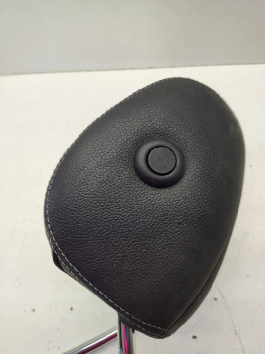 фото №7, Mercedes-benz a w176 2017 подголовник передний 1266086