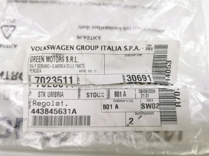 фото №10, Вставка проставка скла volkswagen golf jetta oem номер 443845631a