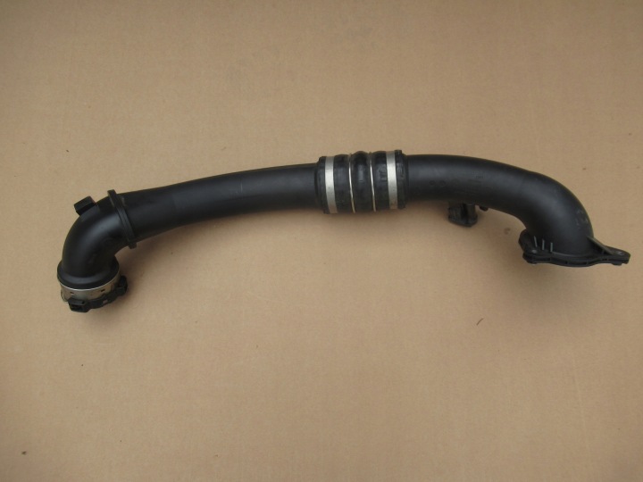 фото №5, Bmw f20 f30 f36 g01 g11 g31 g32 труба трубка  воздуха 8601684