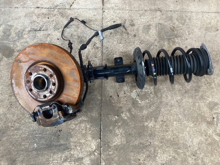 фото №1, 5008 ii 2.0hdi поворотный кулак амортизатор правые перед