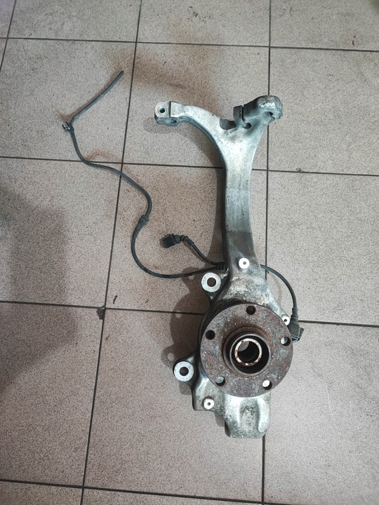 фото №1, Ступиця поворотна опора права перед audi a8 d3