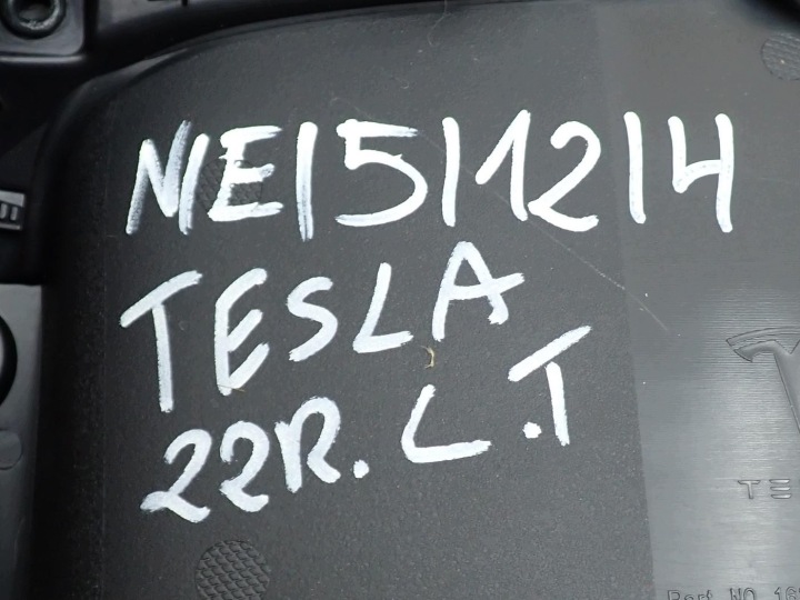 фото №8, Обшивки салону (дверні карти) двері ліві зад 1588128-02-b tesla модель 3 22r