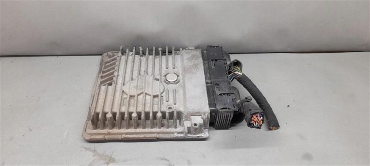 фото №4, Компьютер двигателя 03l906023bl vw polo v 6r 1.6 tdi