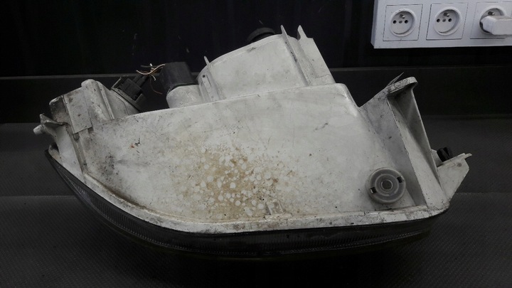 фото №10, Фара левый ford escort mk7 valeo 96r