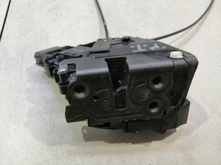 фото №6, Замок двері праві зад mazda 3 5d 3n6aa26412bp
