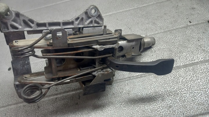 фото №5, Рулевая колонка audi a4 b6 1.9d 00r zg-501958
