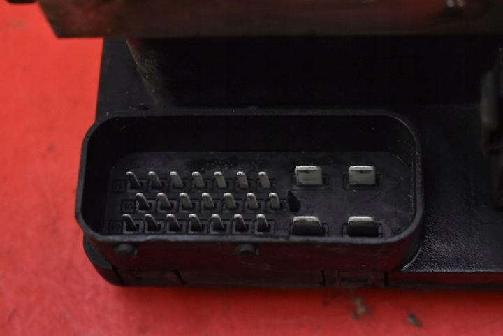 фото №8, Блок управления abs 58920-29500 hyundai купе 1 i 2.0 16v 139 km 99-01