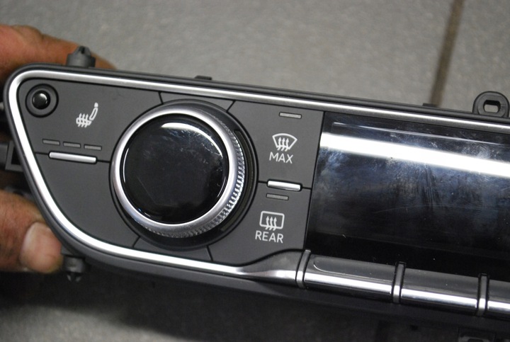 фото №7, Панель кондиционера audi a4 a5 b9 8w0820043t