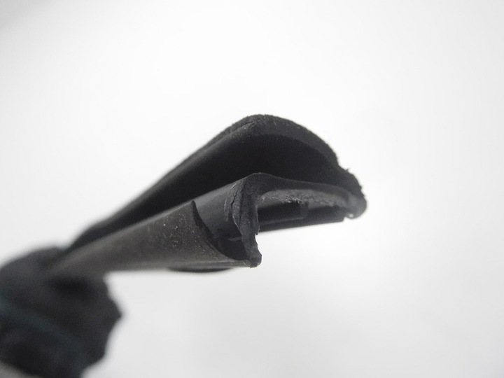 фото №6, Прокладка профілю скла двері задніх правих alfa romeo 156 оригінальний номер 60674635