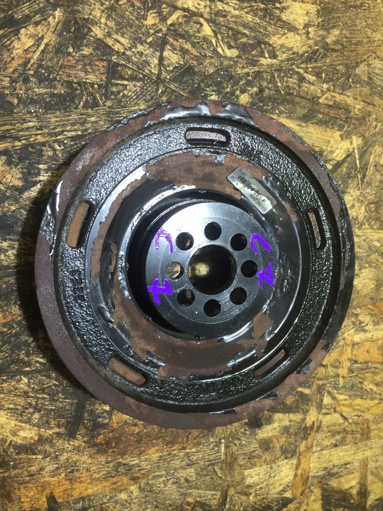 фото №1, Audi a6 c7 3.0 tfsi колесо пасове вала 06e105251f