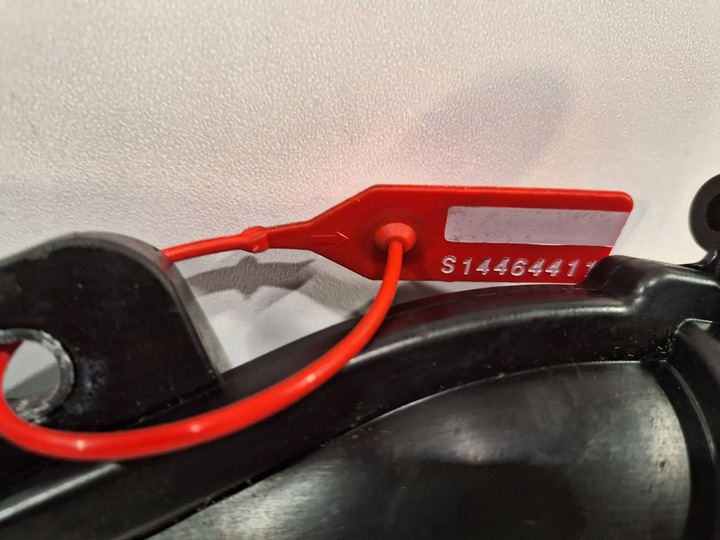 фото №9, Колектор всмоктуючий 140039911r renault twingo iii 0.9 tce 14-