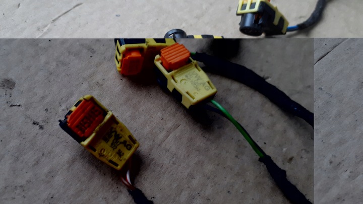 фото №7, A4 b9 8w штекер роз'єм подушка безпеки 4m1972562 a5 8w