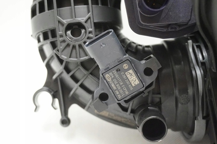 фото №8, Коллектор интеркулер дроссельная заслонка vw touran 1.5tsi 04e145785p 05e129709s