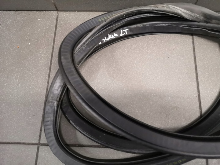 фото №9, Прокладка двері лівий зад audi a4 b6 8e5833721b