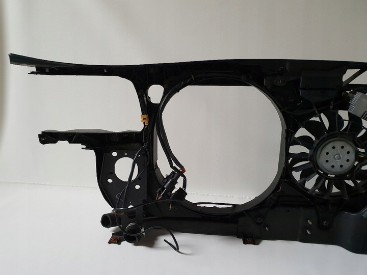 фото №6, Audi a4 8e0 малыш pas переднее перед усилитель