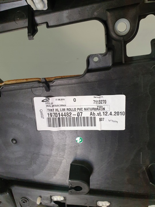 фото №9, Боковина двері лівий зад vw passat b7 2.0tdi 11r sedan захист колонки ролета