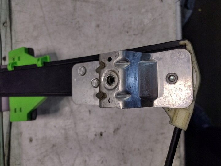 фото №16, Підйомник вікна праві зад audi a4 b6 sedan