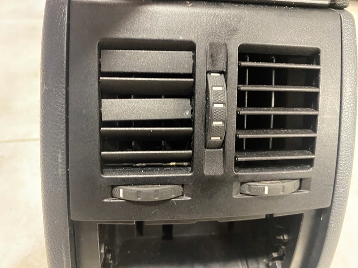 фото №7, Skoda octavia ii универсал туннель подлокотник