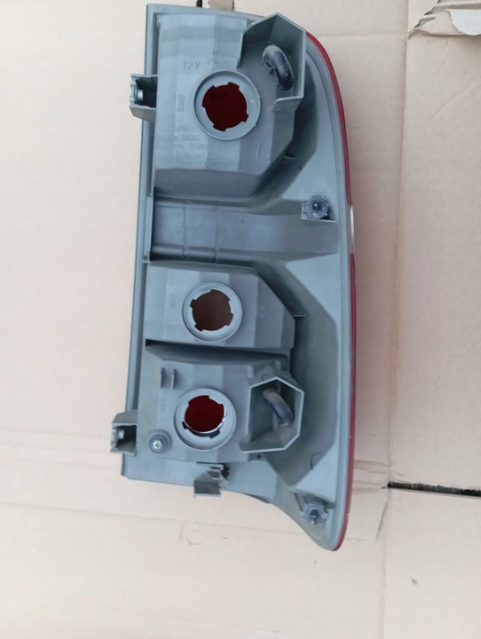 фото №13, Лампа ліва зад задня toyota hilux оригінал європа 11-