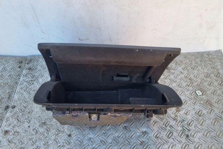 фото №8, Бардачок audi q7 4l 4l1857035d 3.0l дизель 171kw 2007