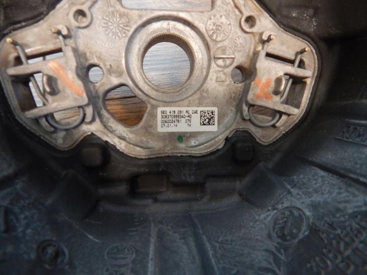 фото №10, Skoda octavia iii superb - кермо шкіра оригінал