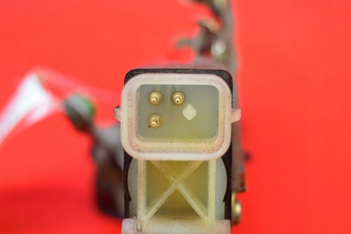 фото №5, Замок двері праві зад задній 90493703 opel omega b sedan 94-99