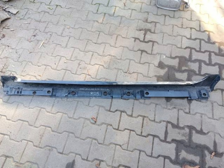 фото №10, M29 toyota corolla e21 универсал планка пороговая правая toyota 75850-02220