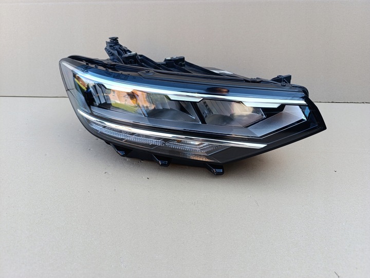 фото №1, Vw passat b8 рестайлінг 3g1 19- лампа права передня перед фара 3g1941036q