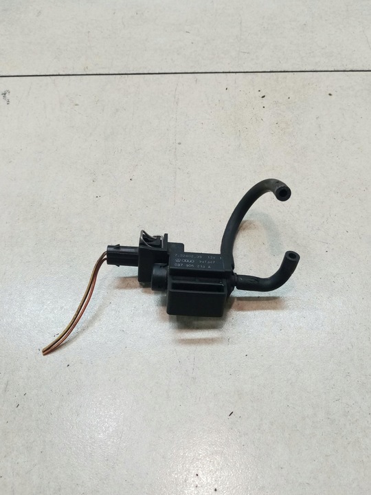 фото №1, Клапан вакуум golf iv 1.6 037906283a