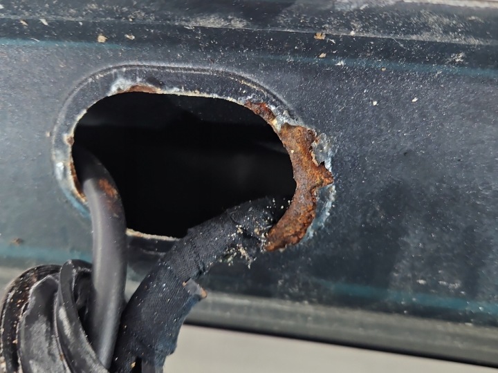 фото №11, Крышка зад стекло volvo v50 универсал графитовый 455-00