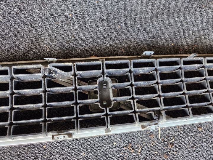 фото №9, Решітка решітка радіатора volvo s40 ii v50 08620116