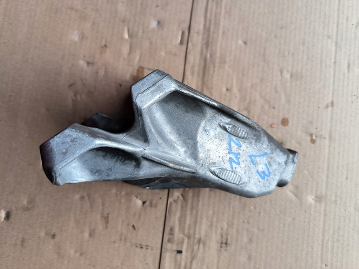 фото №9, Audi a4 a5 q5 1.8 2.0 tfsi лапи двигателя 8k0199307cb