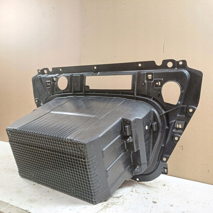 фото №10, 2021 porsche taycan 9j1 багажник переднее 9j1805075a