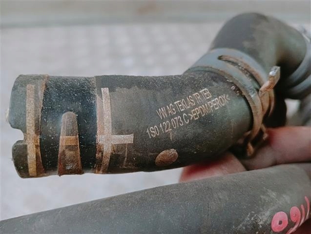 фото №5, Шланг труба воды vw up mii skoda citigo 1s0121109h