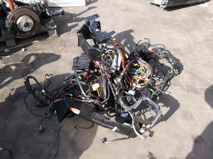 фото №1, Mercedes c w204 купе установка автомобиль c180 1.6 274