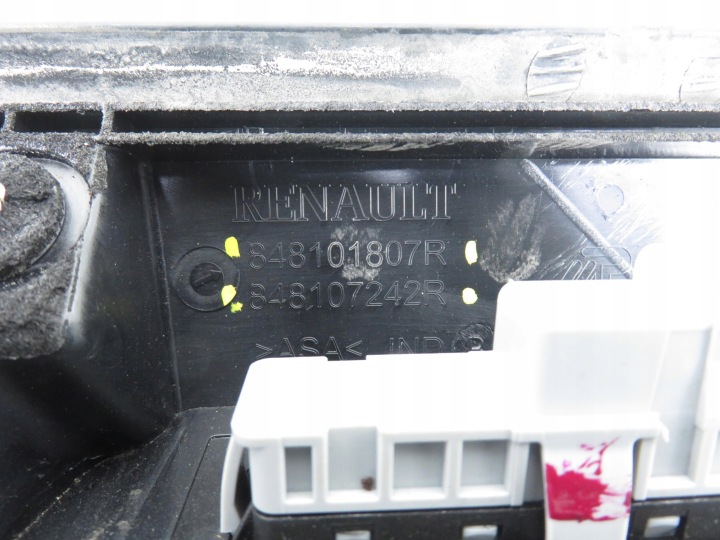 фото №9, Накладка крышки dacia duster 848101807r 848107242r tecnm ,cnm камера