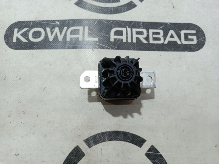 фото №1, Skoda enyaq iv запобіжник pyro fuse патрон / заряд клеми оригінал новий