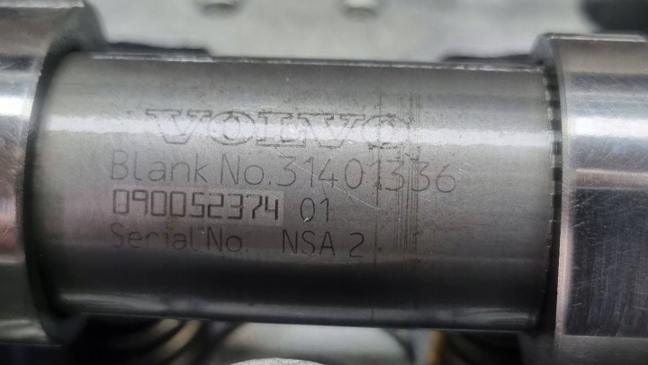 фото №15, Головка двигуна вали 31401431 volvo v40 xc60 i s80 ii s60 ii v60 i 2.0 d4