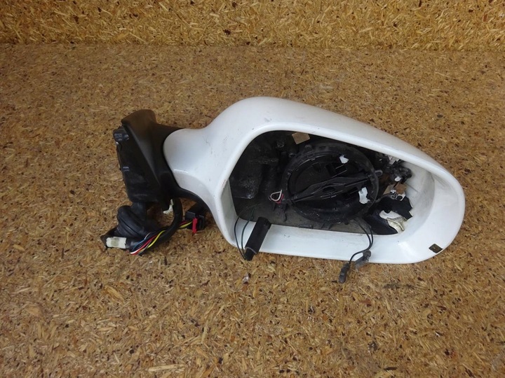 фото №4, Audi a3 8p 8p4 5d sportback рестайлинг 08-10 зеркало правые фотохромный 8pin ly9c