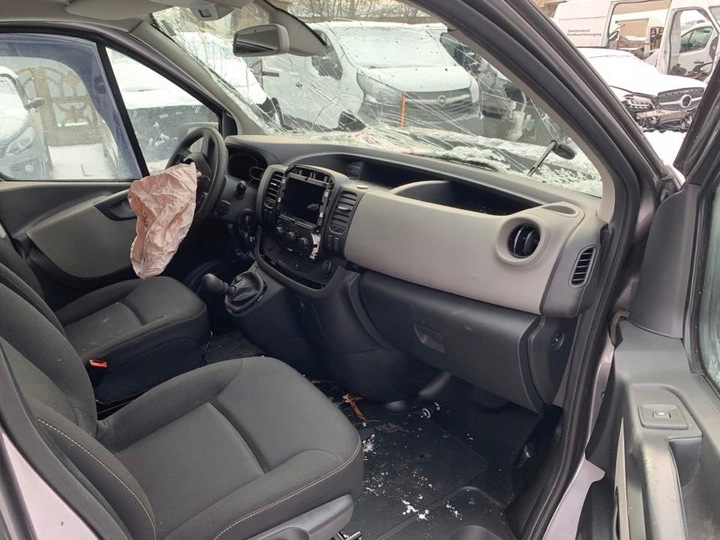 фото №5, Trafic iii vivaro b nissan nv300 задняя крышка 2019