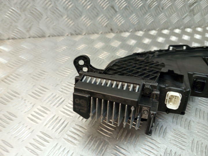 фото №15, Bmw (oem) 9879936 i7 g70 фара передня led crystal права