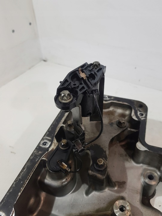 фото №13, Основание поддон масляной w251 3.0 cdi 224km 642950